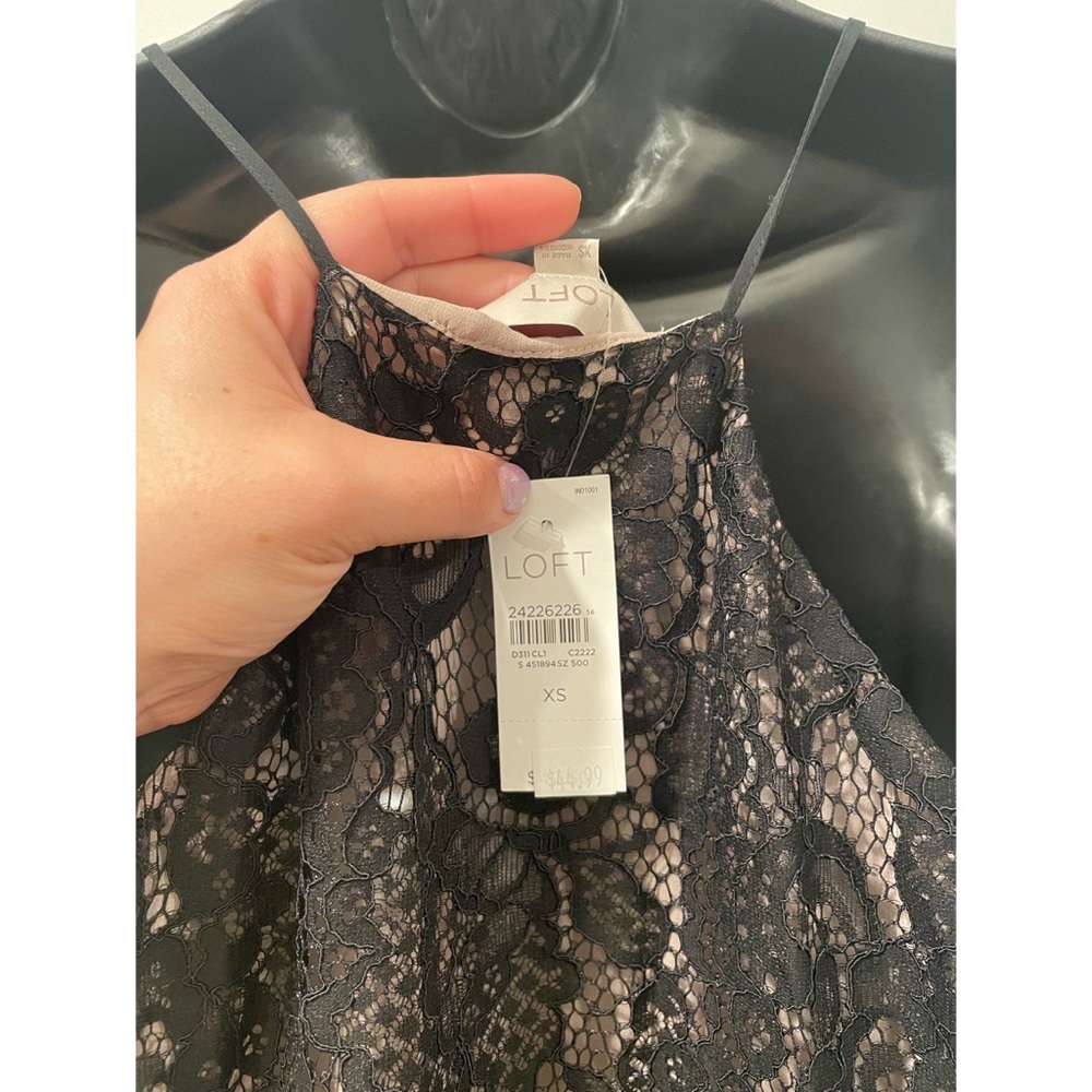 NWT LOFT Black Lace Spaghetti Strap Top Camisole XS - Picture 8 of 10